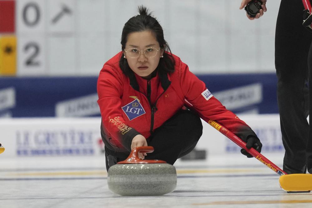 主优化词：塞维利亚客场几百强敌，表现出色